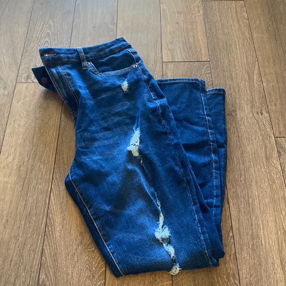 Aeropostale Dark Blue Ripped Jeans - Picture 1 of 4